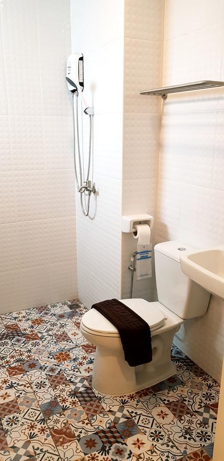 פראצ'ין בורי Irabbit Hotel מראה חיצוני תמונה
